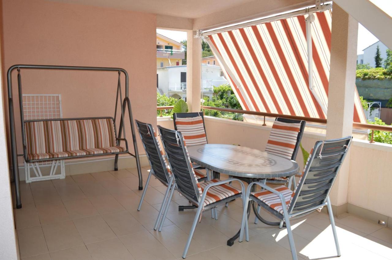 Apartment Švrćo Žaborić Extérieur photo