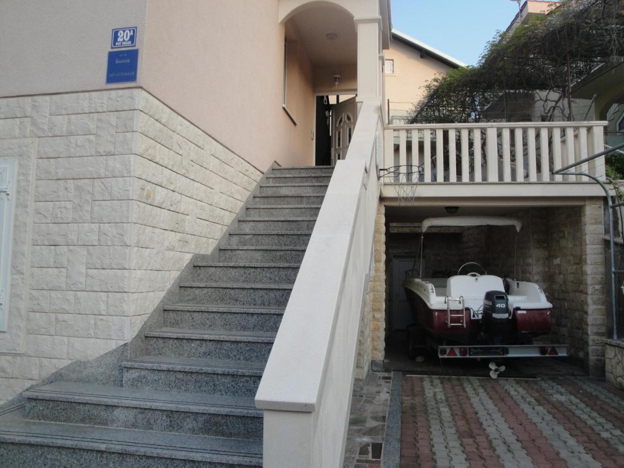 Apartment Švrćo Žaborić Extérieur photo