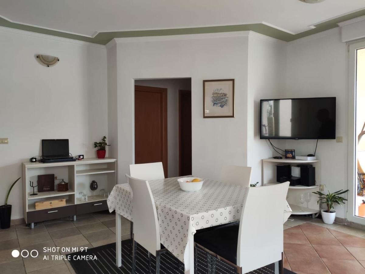 Apartment Švrćo Žaborić Extérieur photo