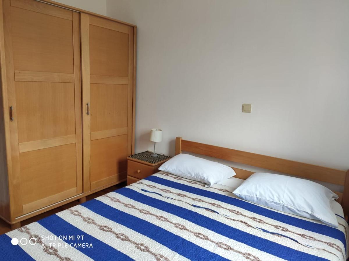 Apartment Švrćo Žaborić Extérieur photo
