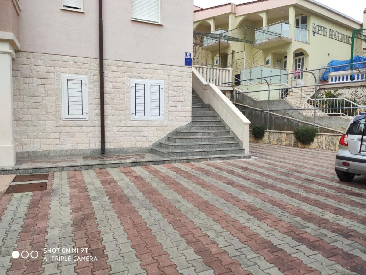 Apartment Švrćo Žaborić Extérieur photo